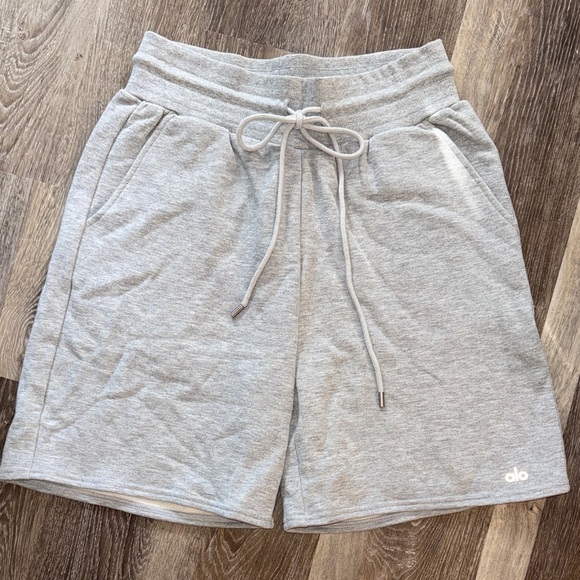 Alo drawstring shorts - Picture 3 of 4